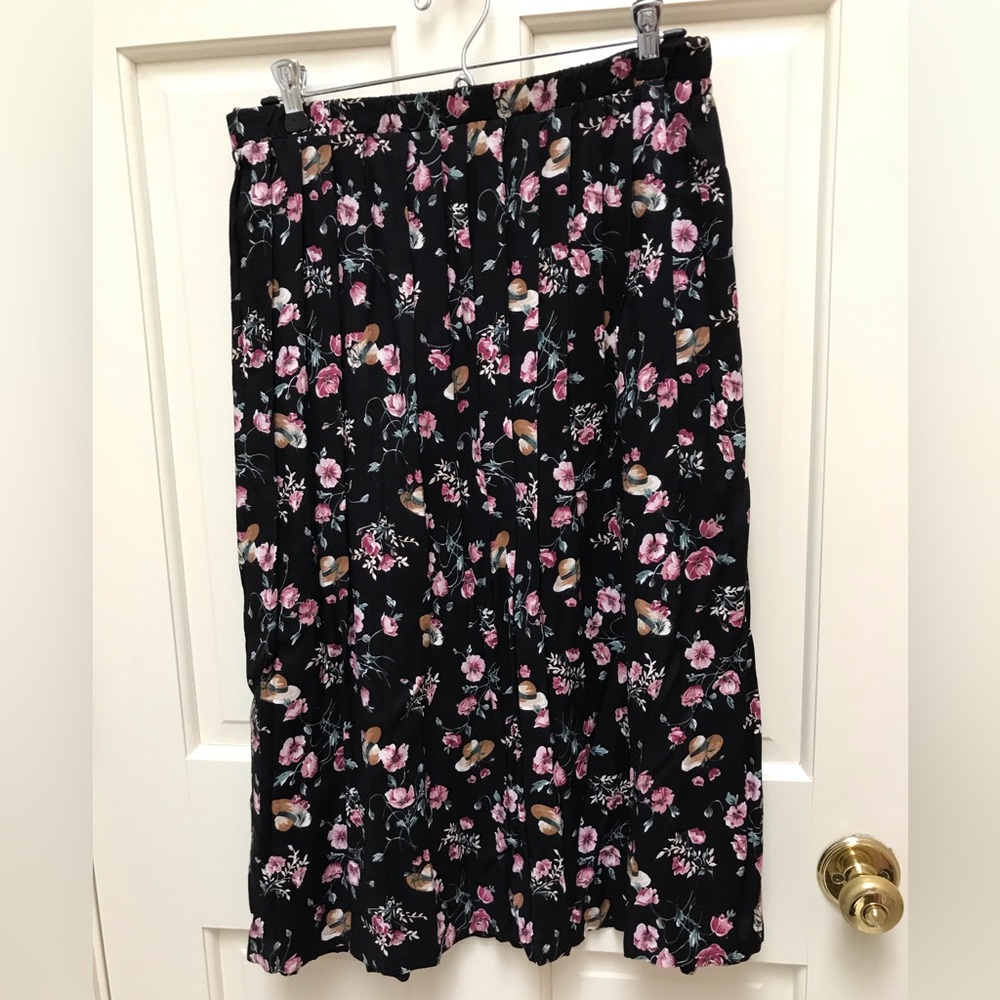 Vintage Rayon Printed Skirt Flowers and Hats Size: 16